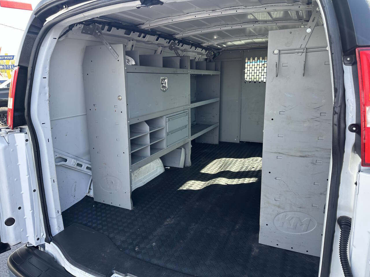 Used 2020 Chevrolet Express 2500 w/ Driver Convenience Package image 23