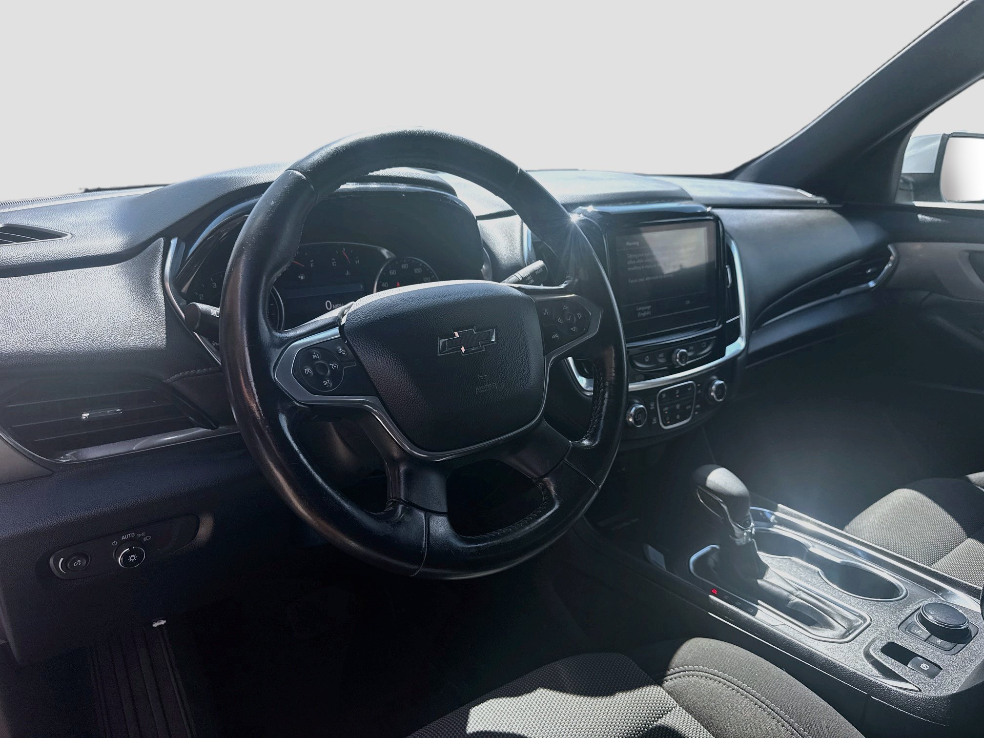 Used 2022 Chevrolet Traverse LT FWD image 7