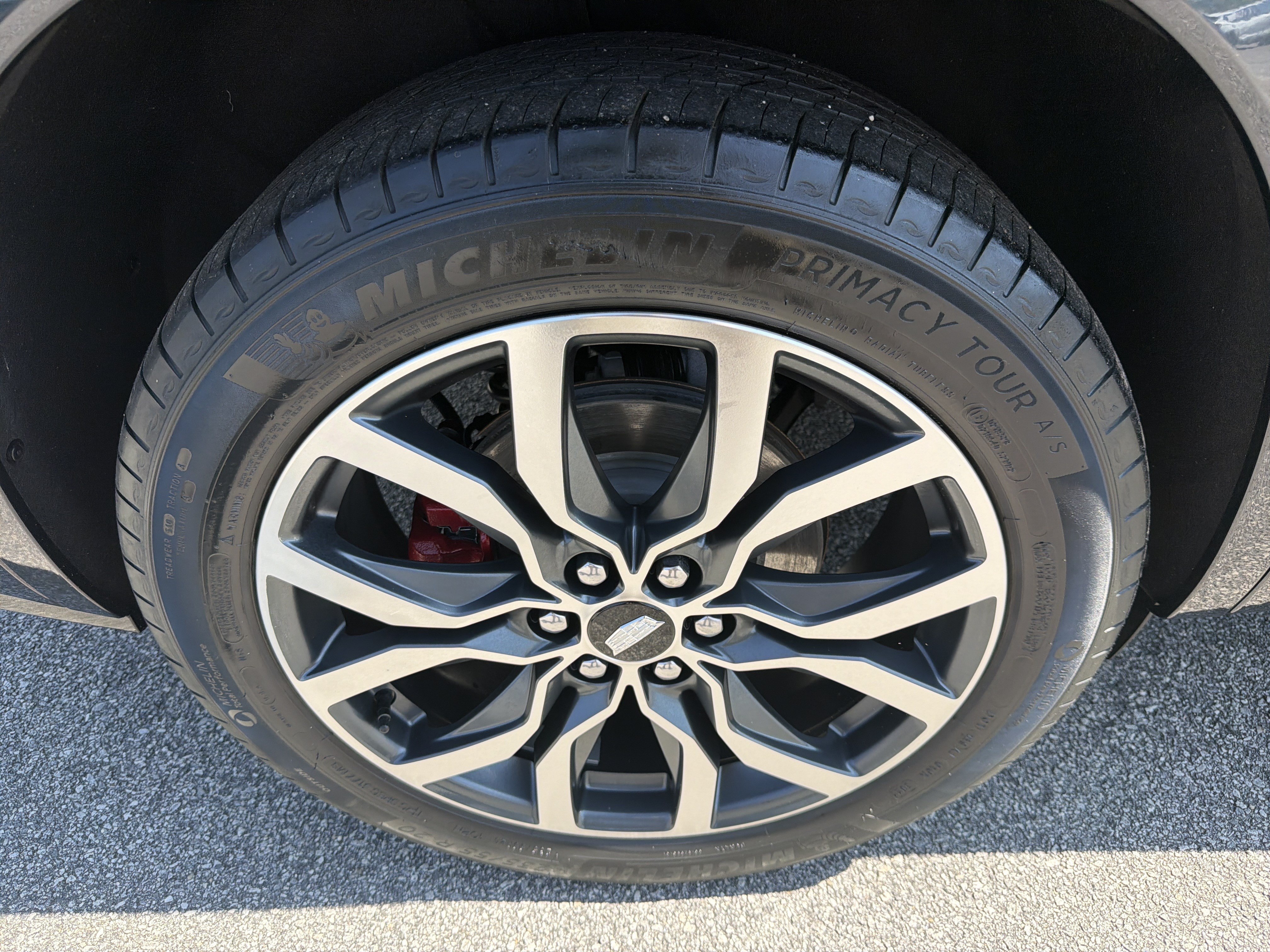 Used 2023 Cadillac XT6 Sport w/ Technology Package AWD/4WD image 18