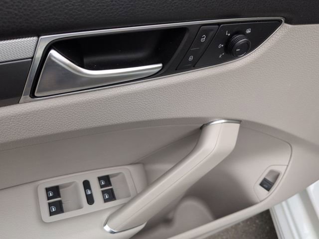 Used 2018 Volkswagen Passat 2.0T S image 20