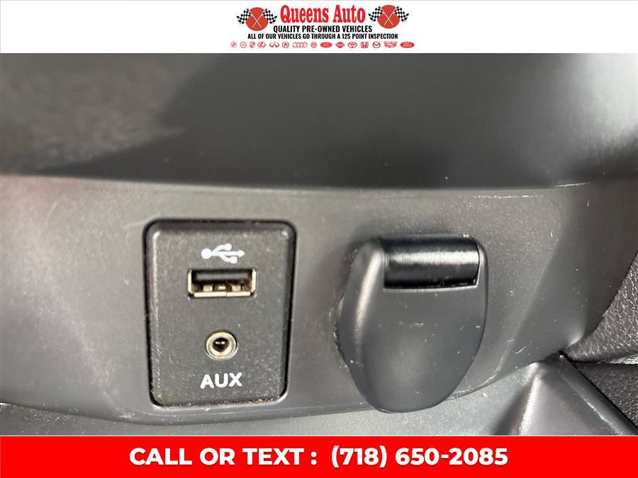 Used 2017 Nissan Rogue Sport S w/ S Appearance Package AWD/4WD image 38