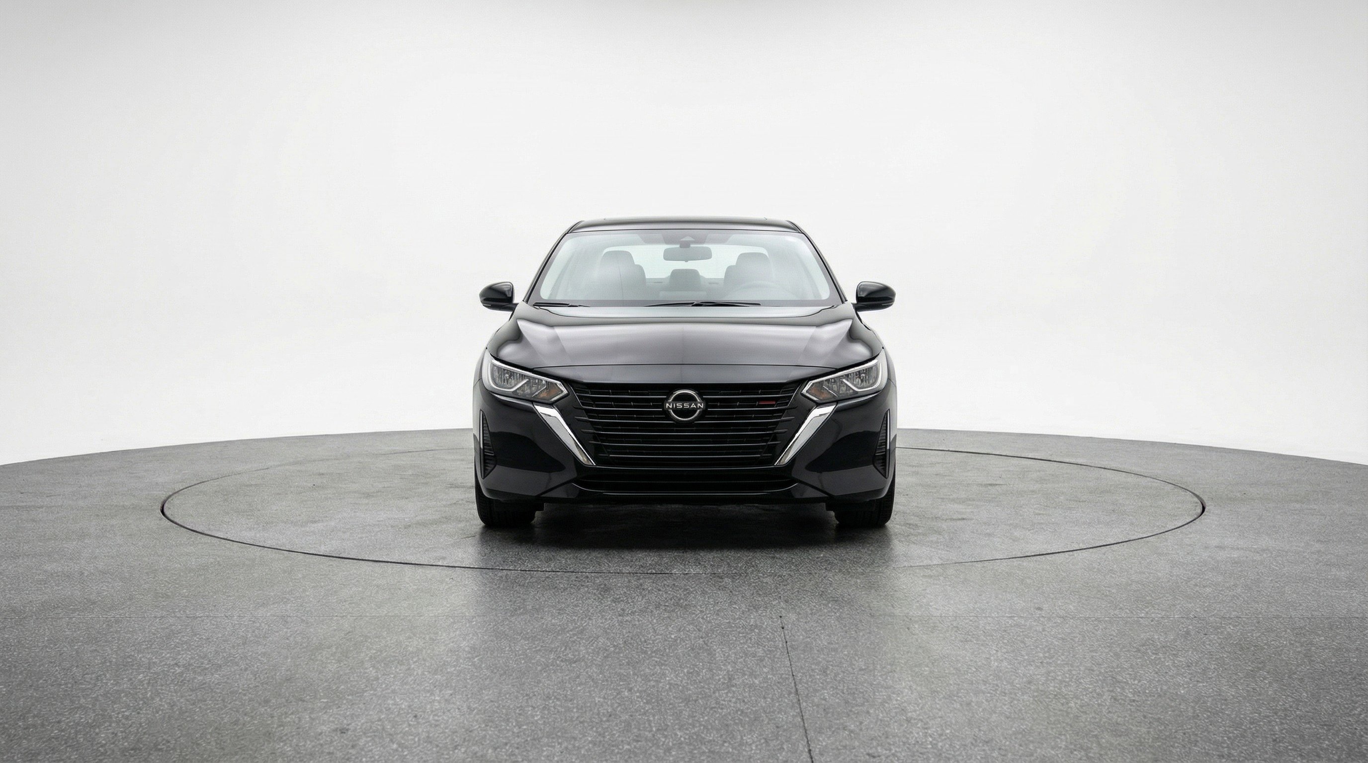 Used 2025 Nissan Sentra SV image 2