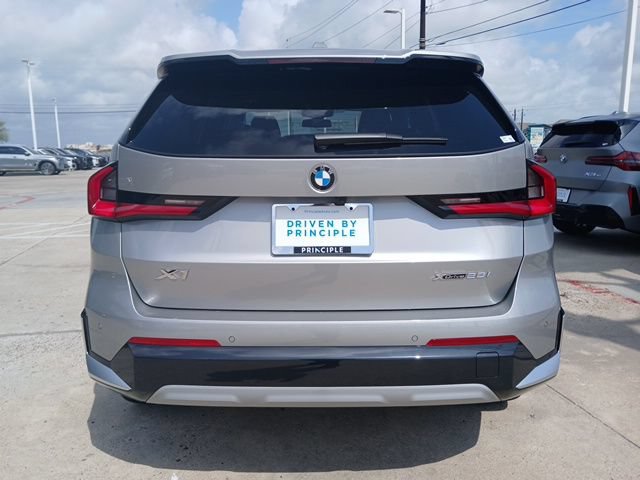 New 2025 BMW X1 xDrive28i w/ Technology Package AWD/4WD image 8