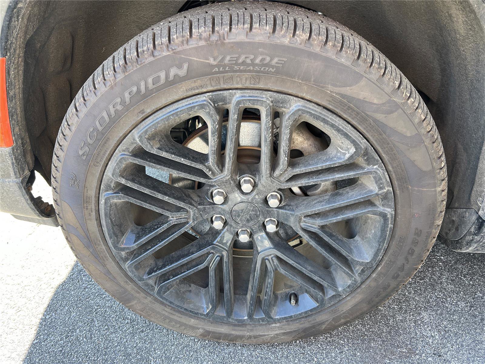 Used 2024 Jeep Wagoneer Series II image 9