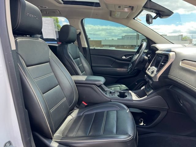 Used 2021 GMC Acadia Denali w/ Denali Ultimate Package AWD/4WD image 11
