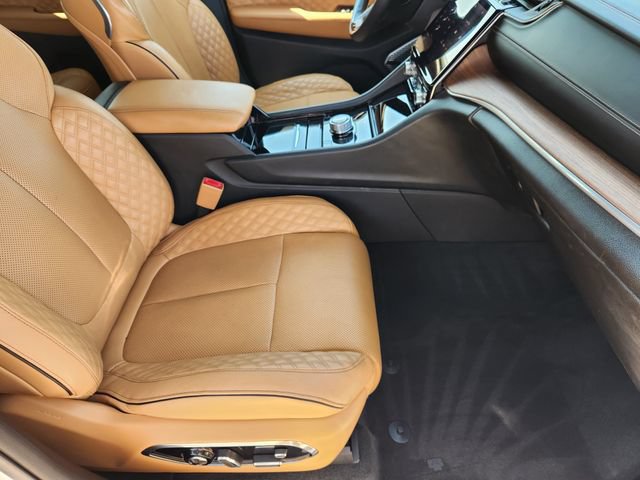 Certified 2022 Jeep Grand Cherokee Summit w/ Adv Protech Group IV RWD image 13