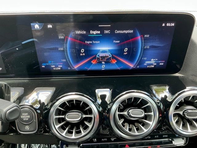 Used 2025 Mercedes-Benz GLA 35 AMG 4MATIC image 38