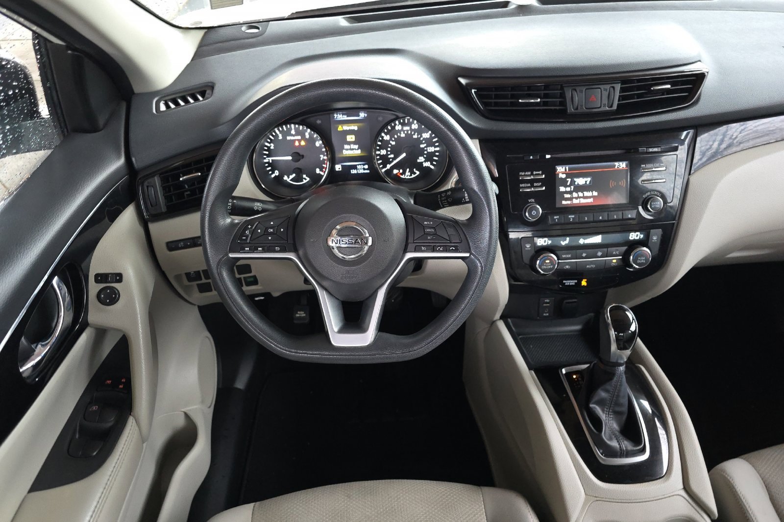 Used 2017 Nissan Rogue Sport SV image 19