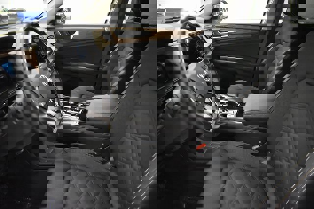 Used 2025 Volkswagen Atlas SE image 24