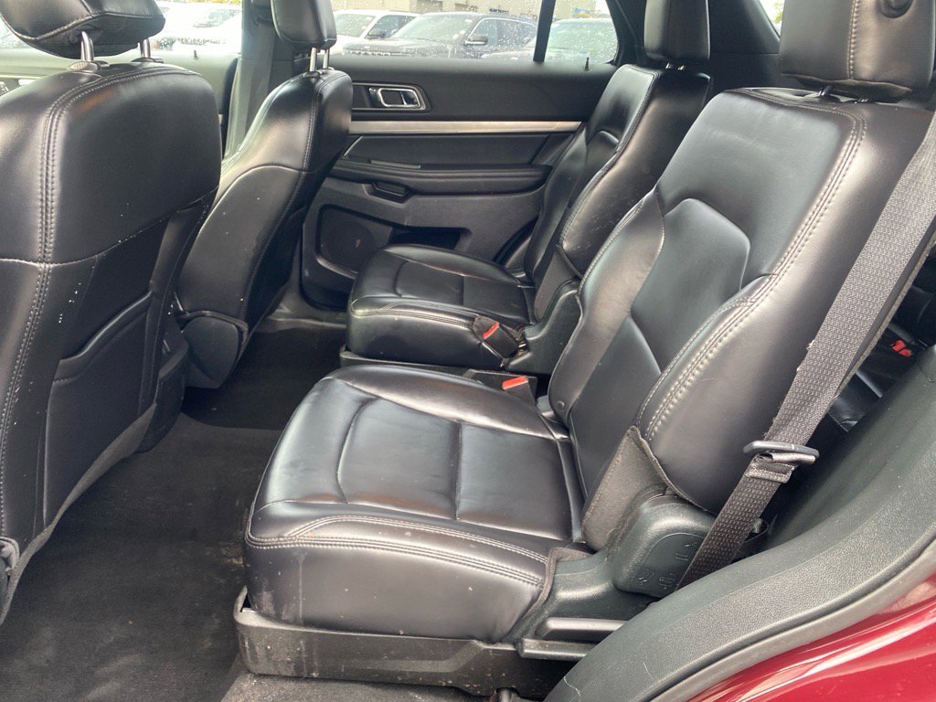 Used 2019 Ford Explorer XLT w/ Equipment Group 202A image 24