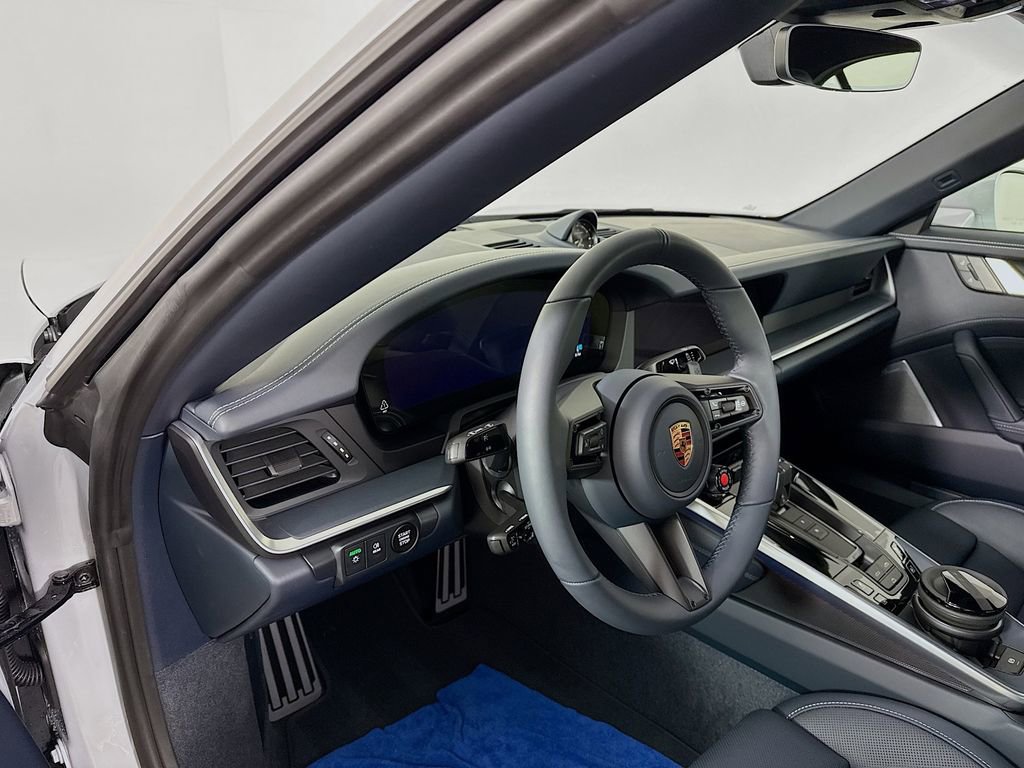 New 2026 Porsche 911 Carrera 4 GTS image 4