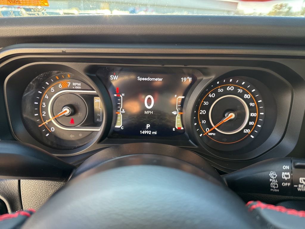 Certified 2024 Jeep Wrangler Unlimited Rubicon w/ Technology Group image 14