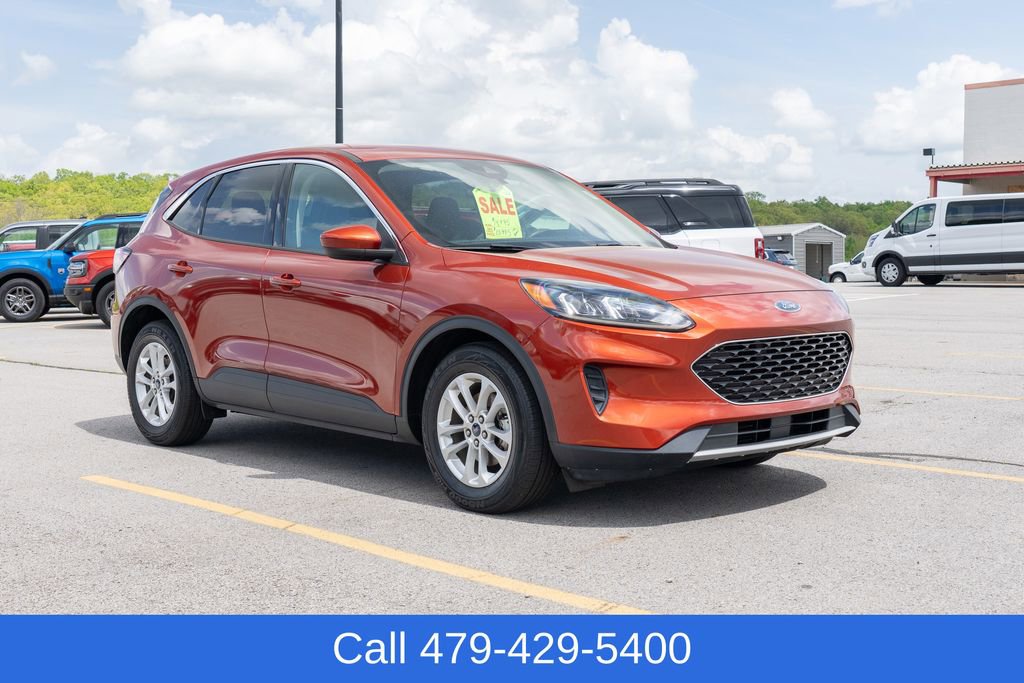 Used 2020 Ford Escape SE image 8