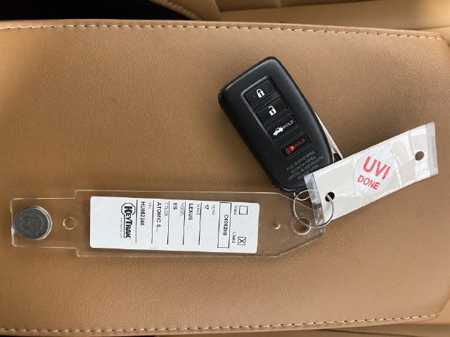 Used 2017 Lexus ES 350 w/ Navigation System Package FWD image 31