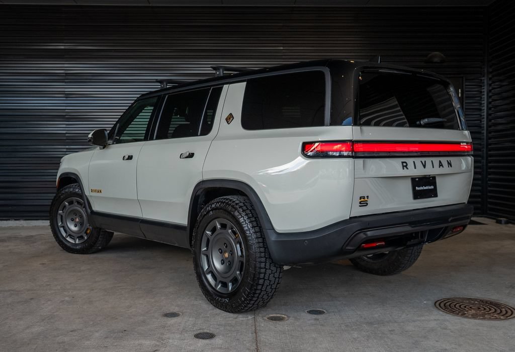Used 2025 Rivian R1S Premium Dual AWD/4WD image 3