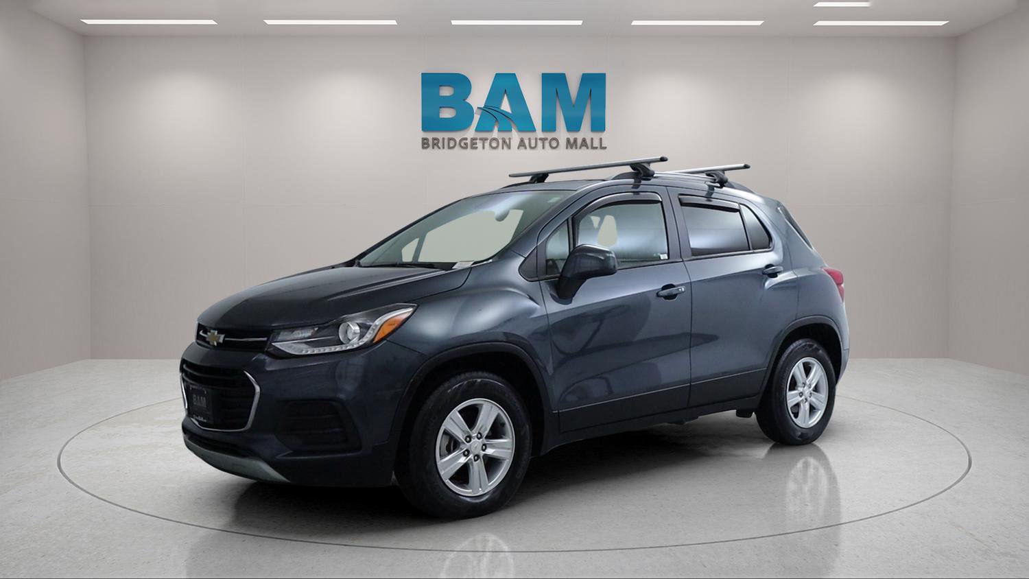 Used 2022 Chevrolet Trax LT w/ LT Convenience Package image 5