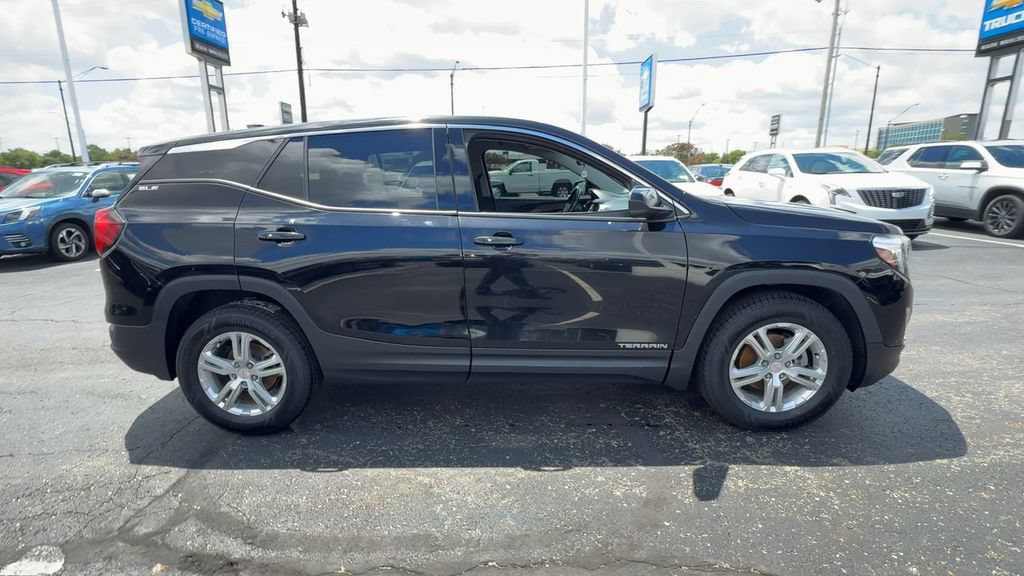 Used 2020 GMC Terrain SLE FWD image 9