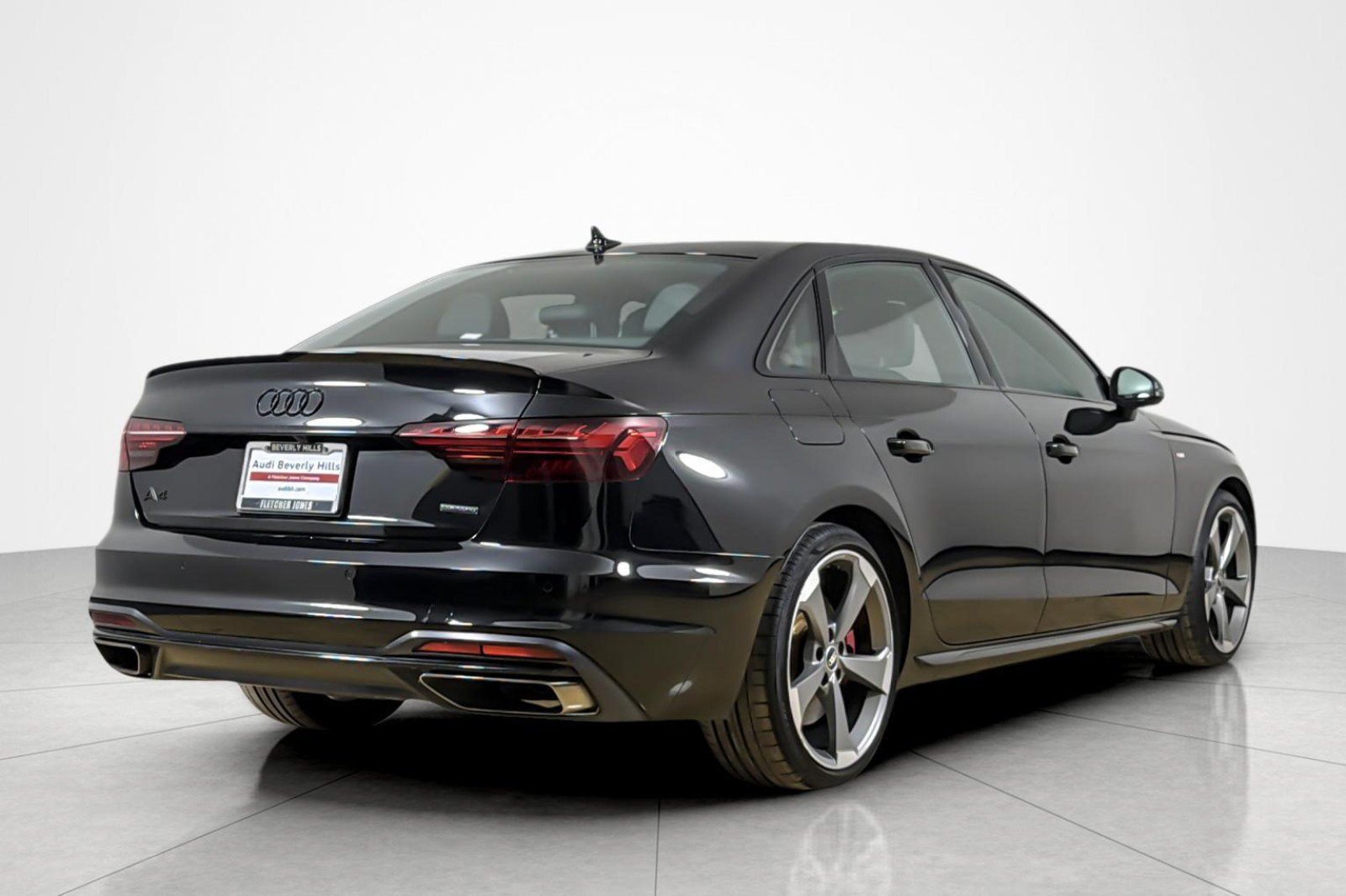 Used 2023 Audi A4 2.0T Premium Plus w/ Premium Plus Package AWD/4WD image 5
