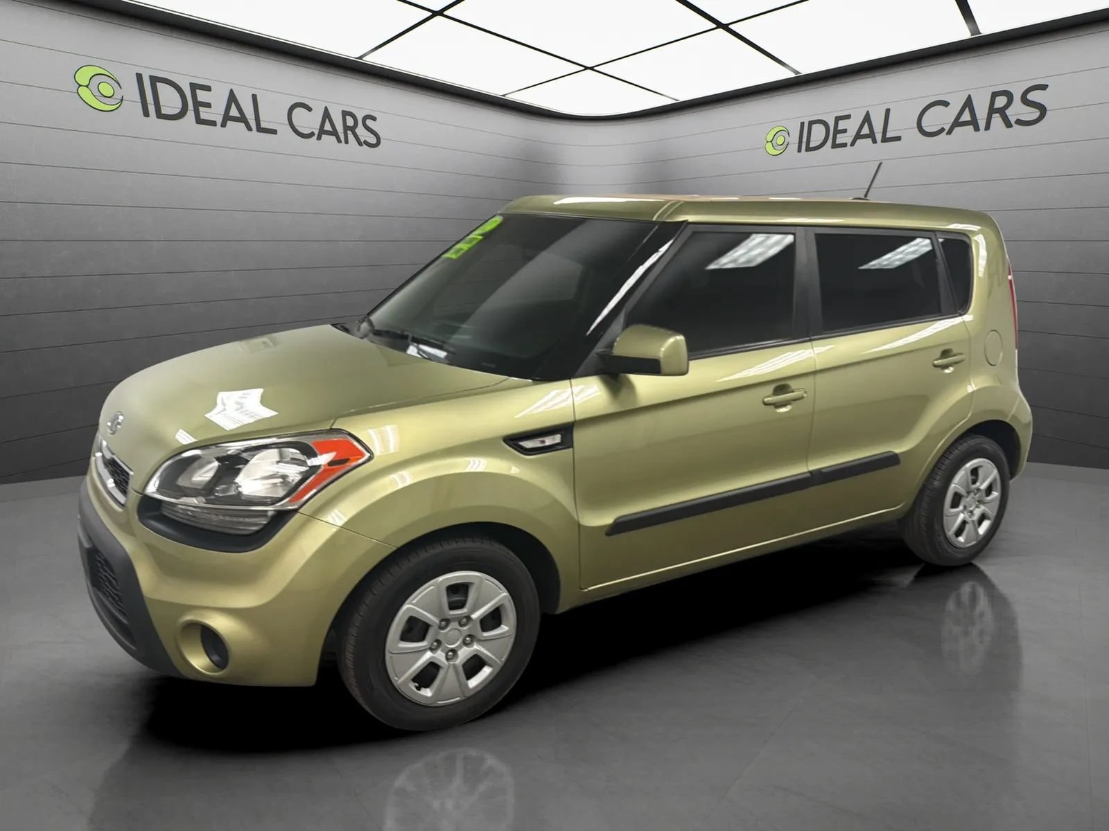 Used 2012 Kia Soul FWD image 1