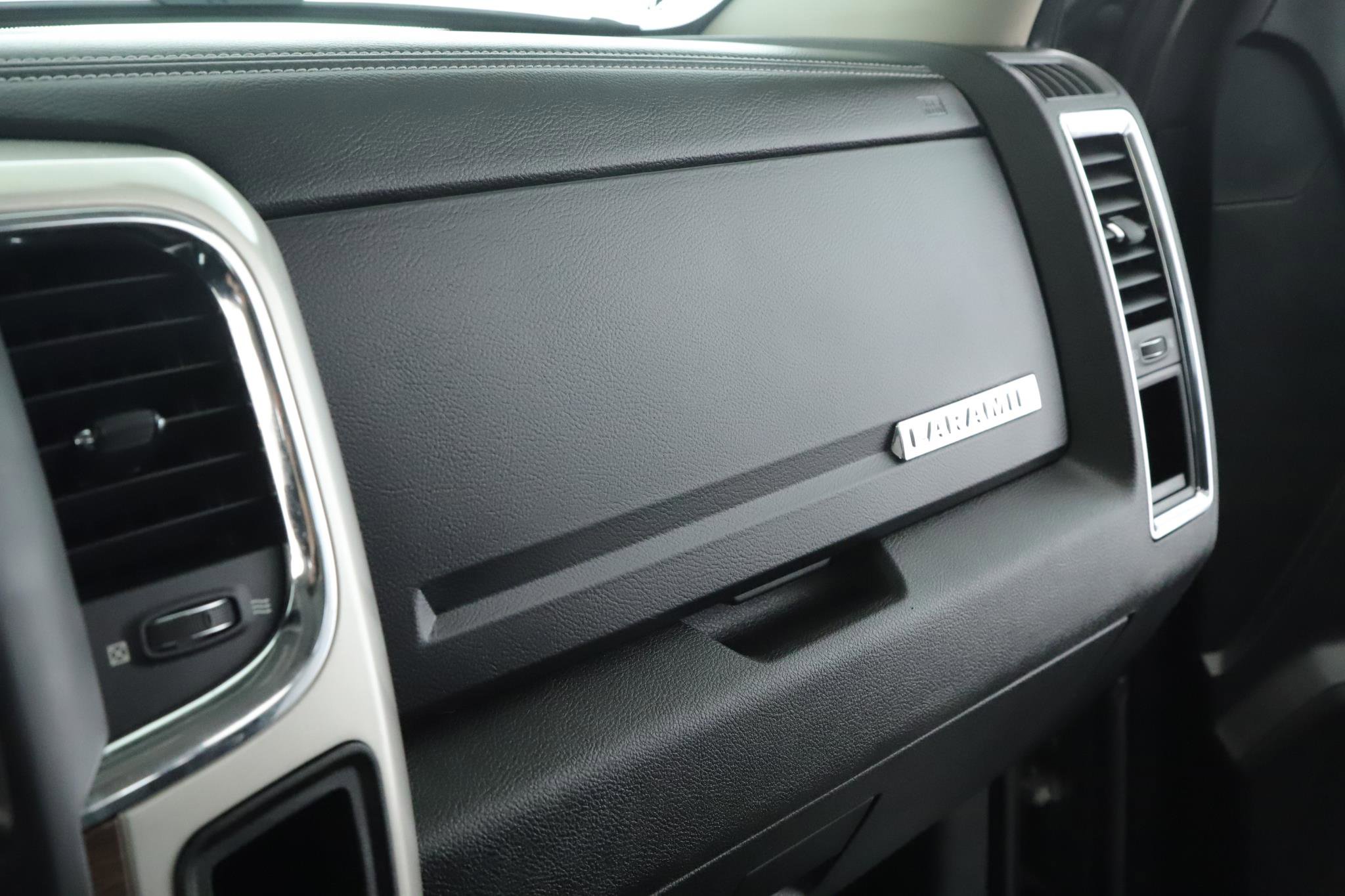 Used 2017 RAM 1500 Laramie w/ Convenience Group image 18