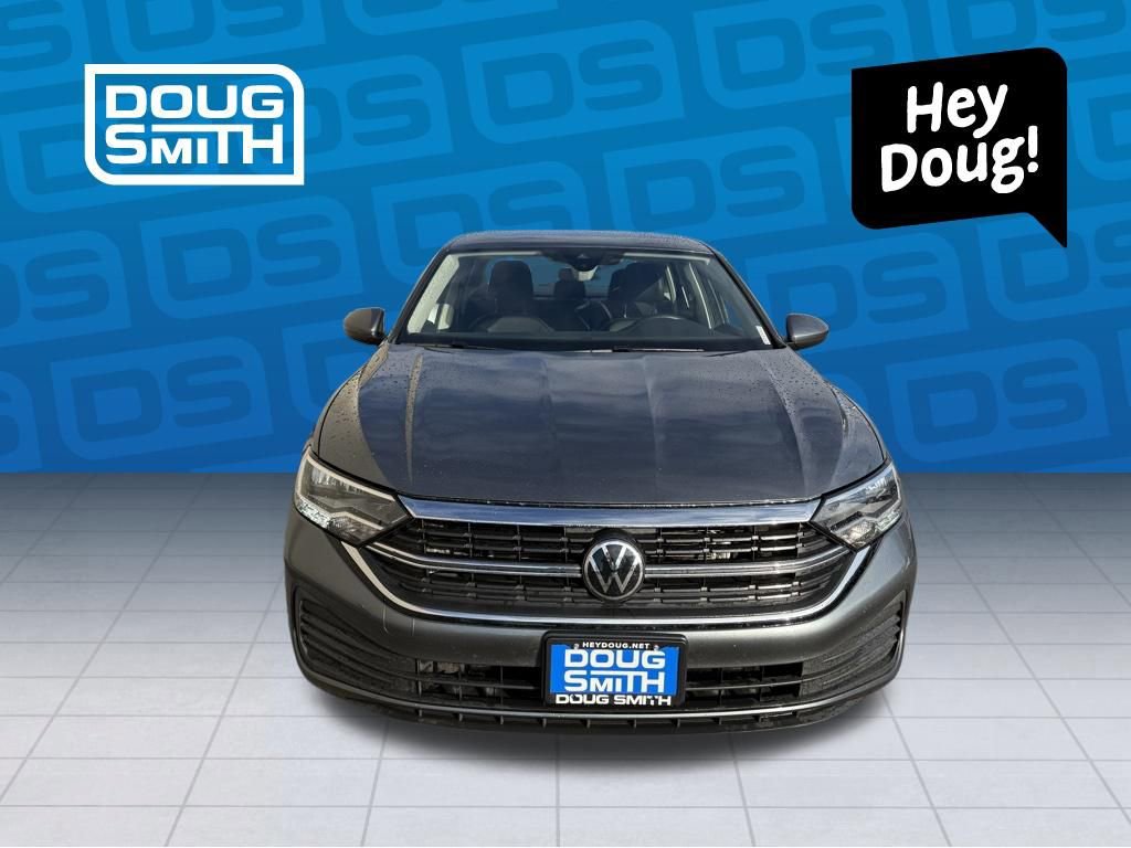 Used 2024 Volkswagen Jetta SE image 6