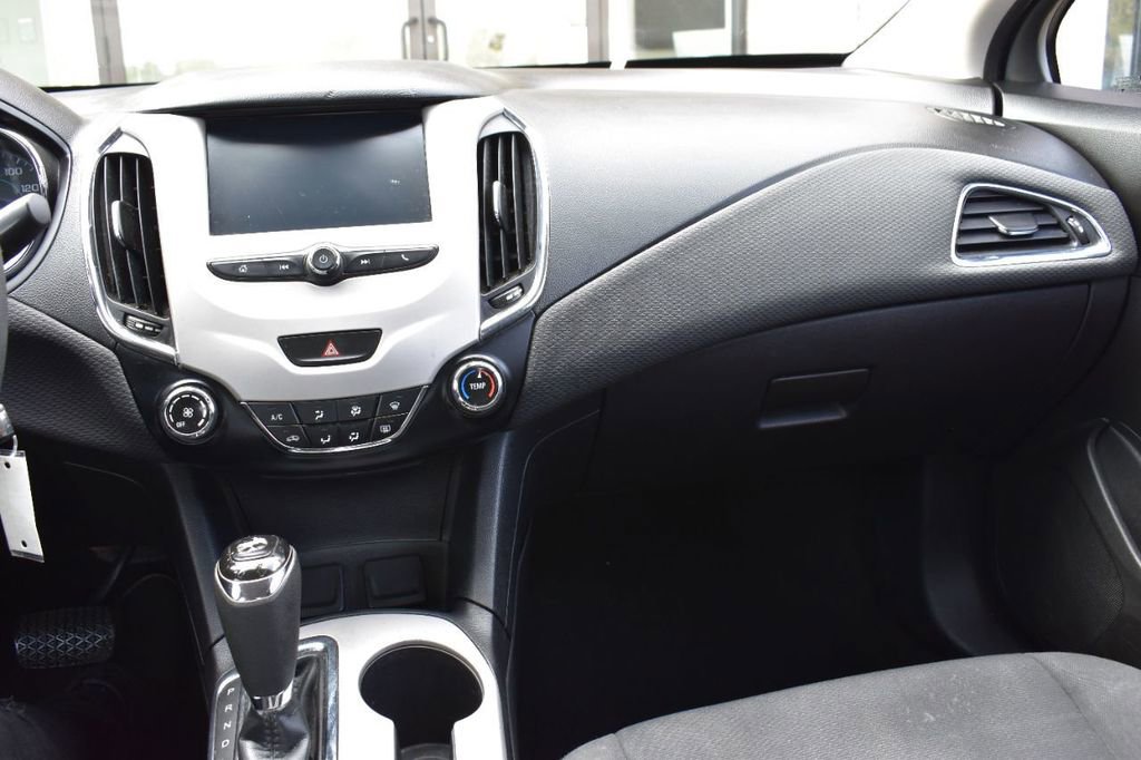 Used 2017 Chevrolet Cruze LS image 24