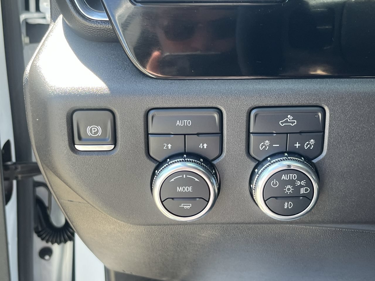 Used 2025 GMC Sierra 1500 Elevation AWD/4WD image 16