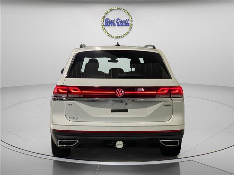 Used 2024 Volkswagen Atlas SE AWD/4WD image 4