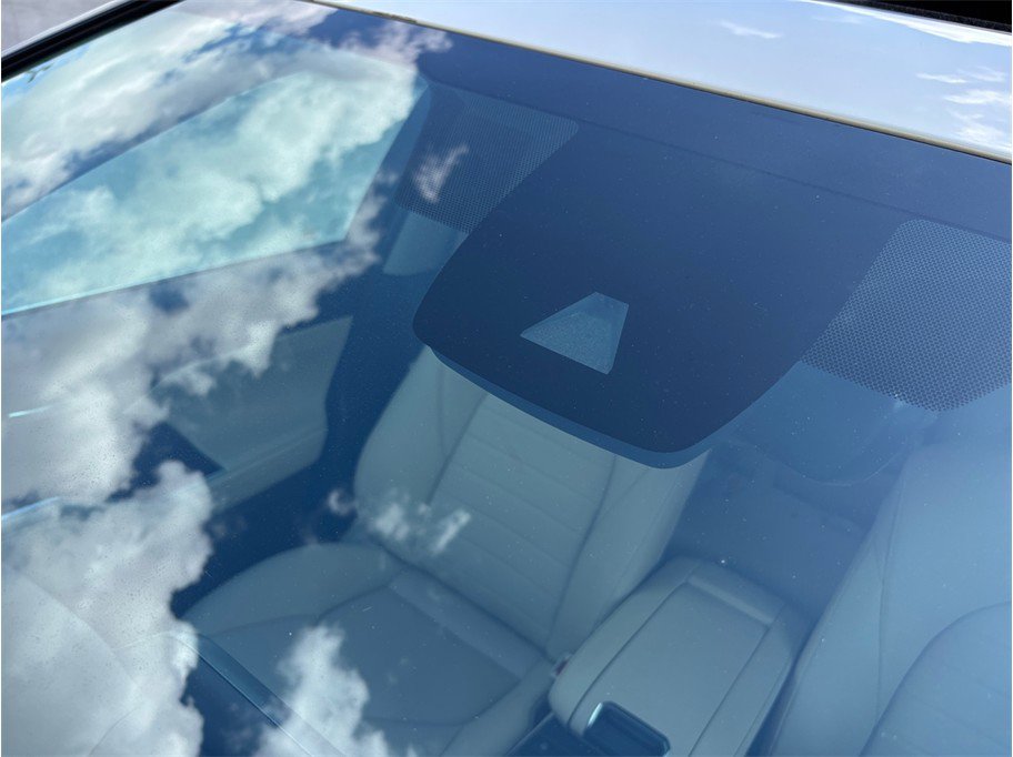 Used 2020 Toyota Highlander XLE FWD image 12