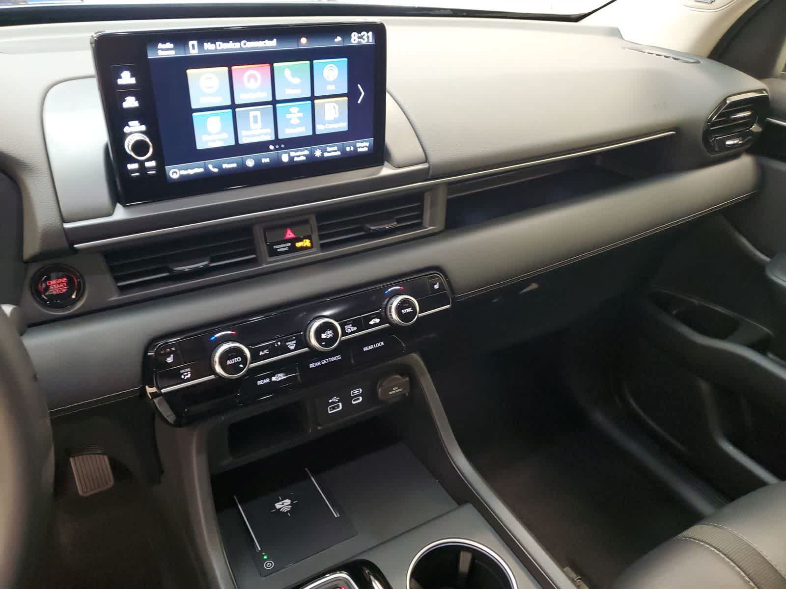 Certified 2025 Honda Pilot Touring image 32