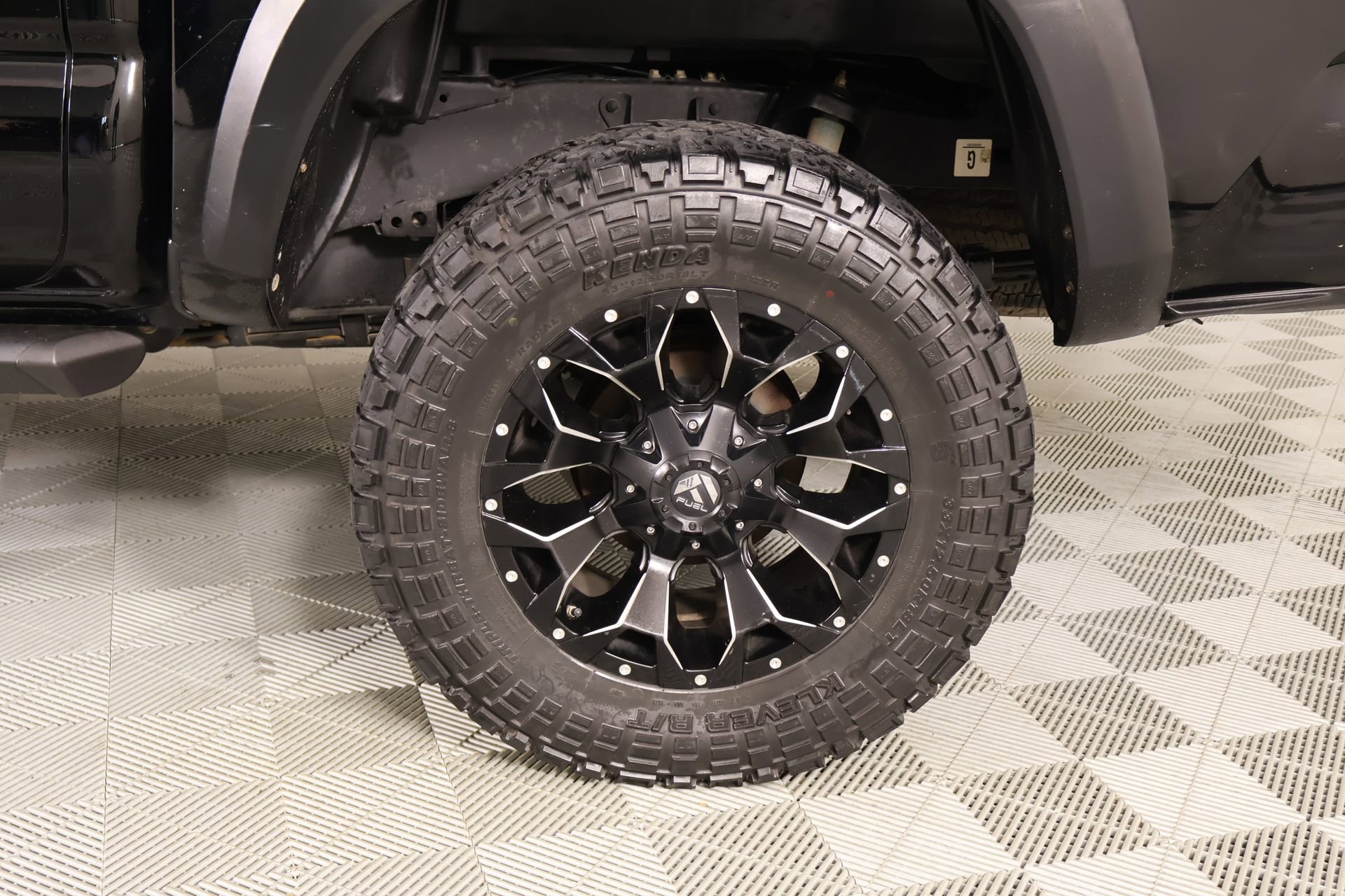 Used 2017 Toyota Tacoma TRD Off-Road w/ Tow Package (A/T) AWD/4WD image 18