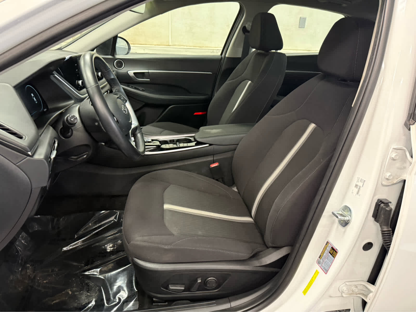 Used 2022 Hyundai Sonata SEL w/ Convenience Package FWD image 9