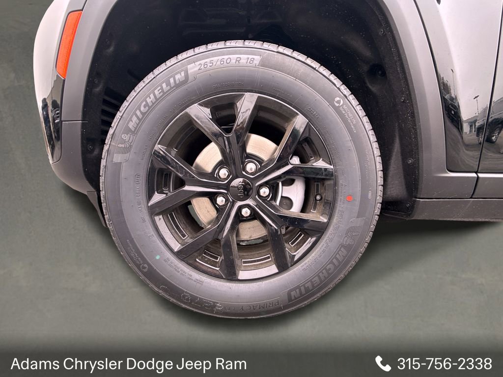New 2026 Jeep Grand Cherokee Altitude AWD/4WD image 9