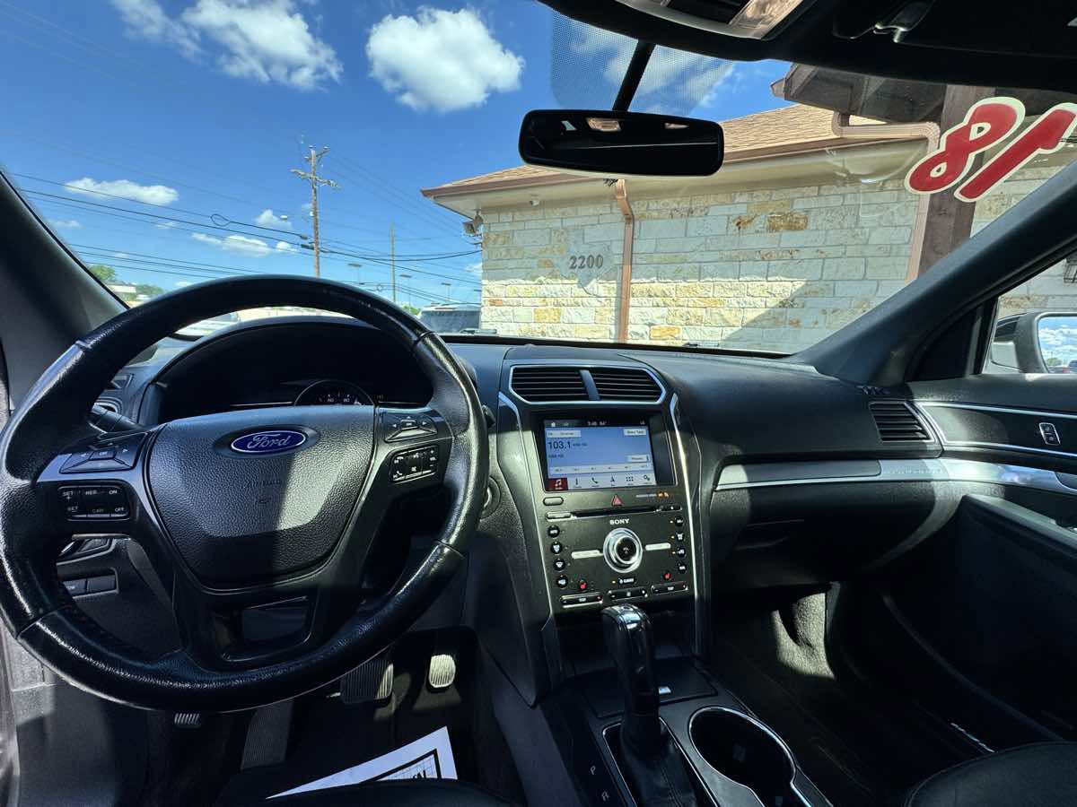 Used 2018 Ford Explorer Sport image 10