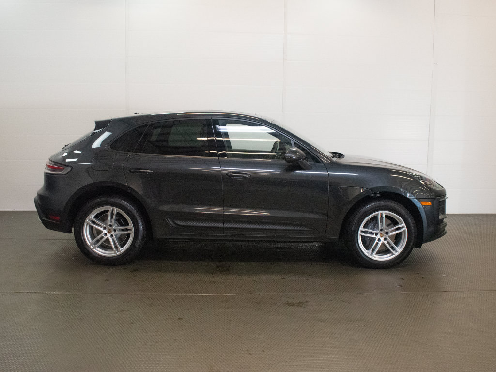New 2026 Porsche Macan AWD/4WD image 9