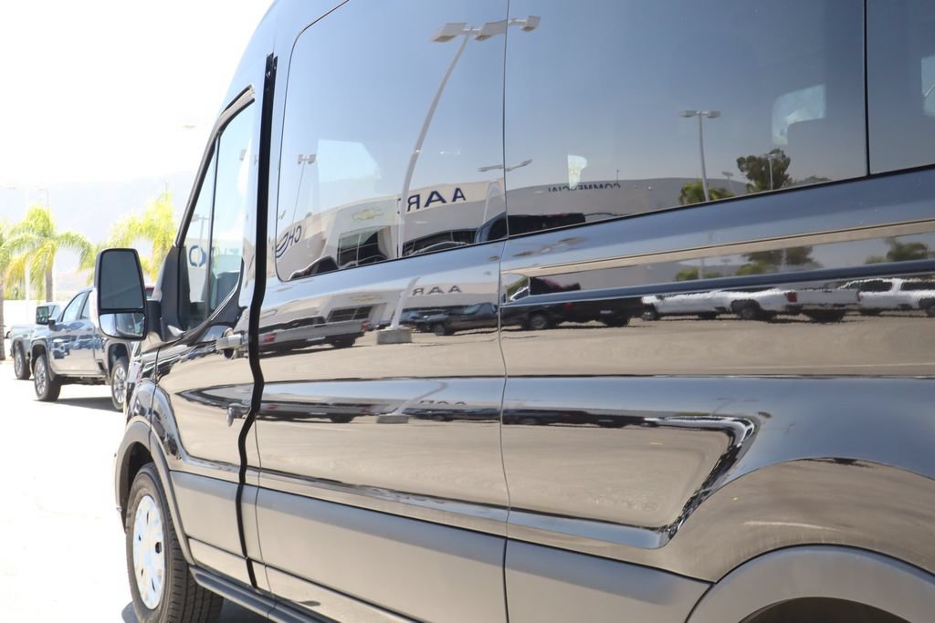 Used 2025 Ford Transit 350 XLT RWD image 17