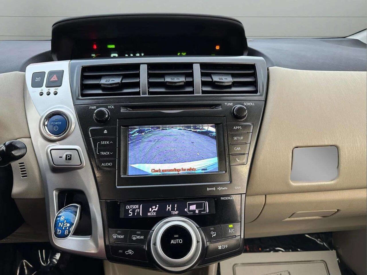 Used 2013 Toyota Prius V Five image 18