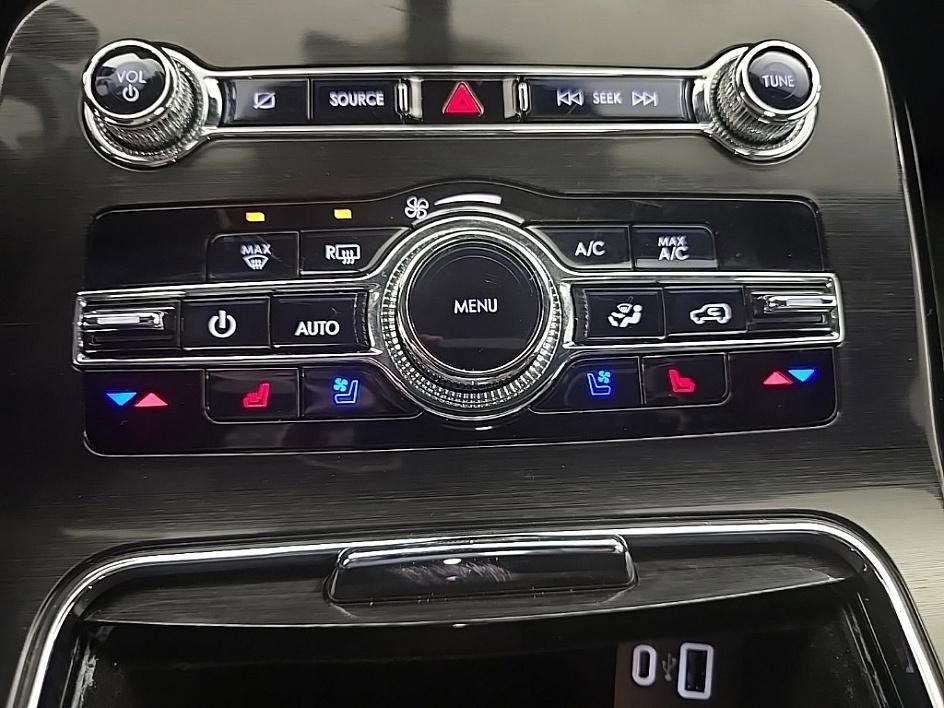 Used 2022 Lincoln Nautilus Reserve w/ Equipment Group 201A image 23