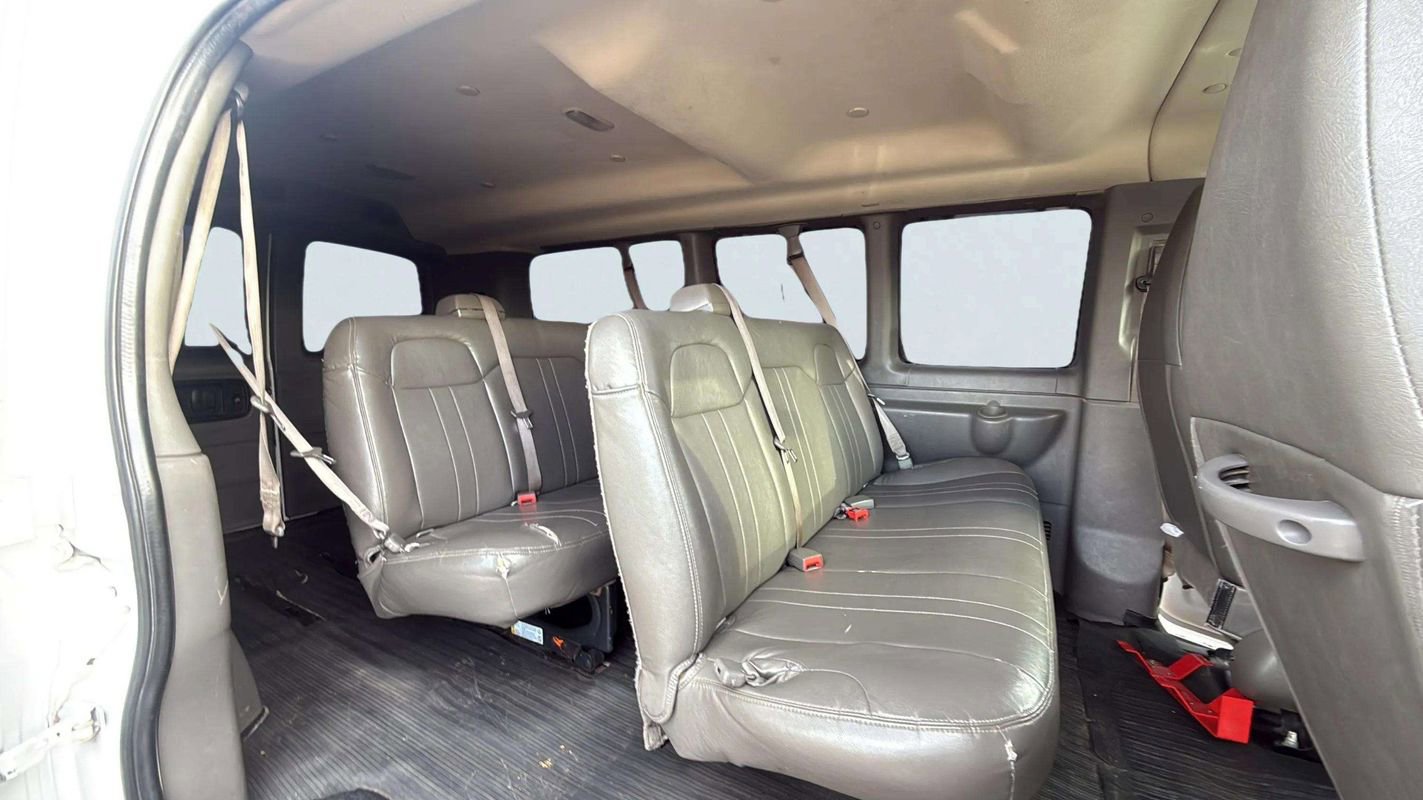 Used 2018 Chevrolet Express 2500 LS w/ Driver Convenience Package image 14