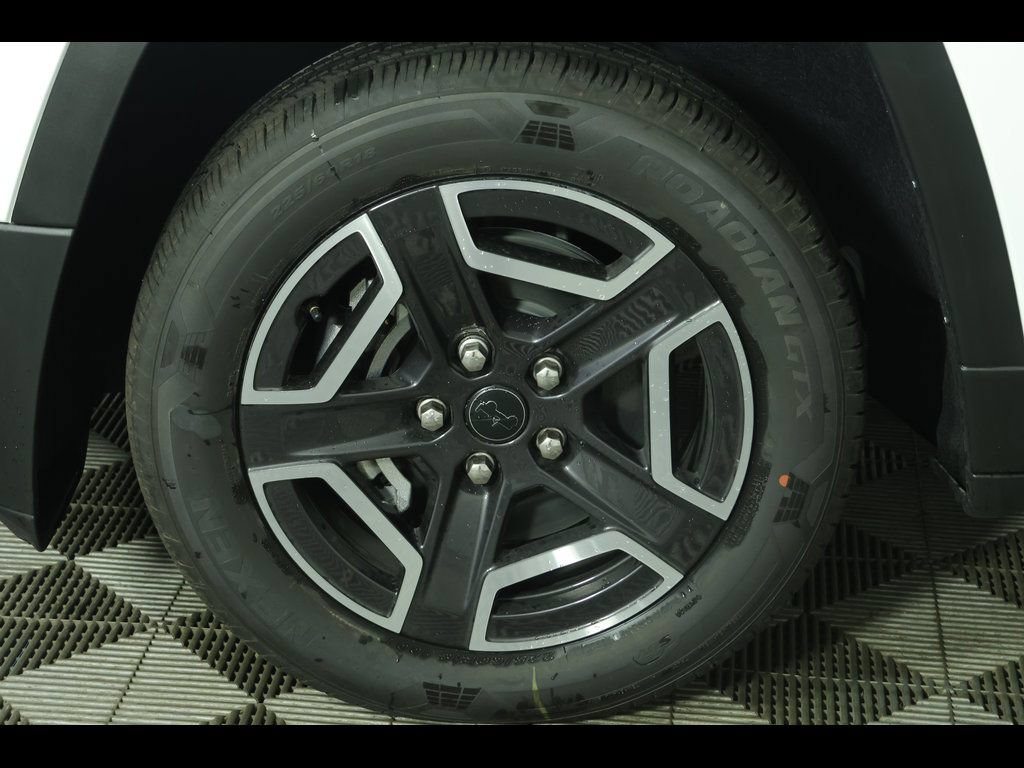 New 2026 Jeep Cherokee Laredo AWD/4WD image 12