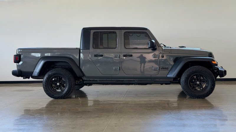Used 2020 Jeep Gladiator Sport w/ Quick Order Package 24S AWD/4WD image 8
