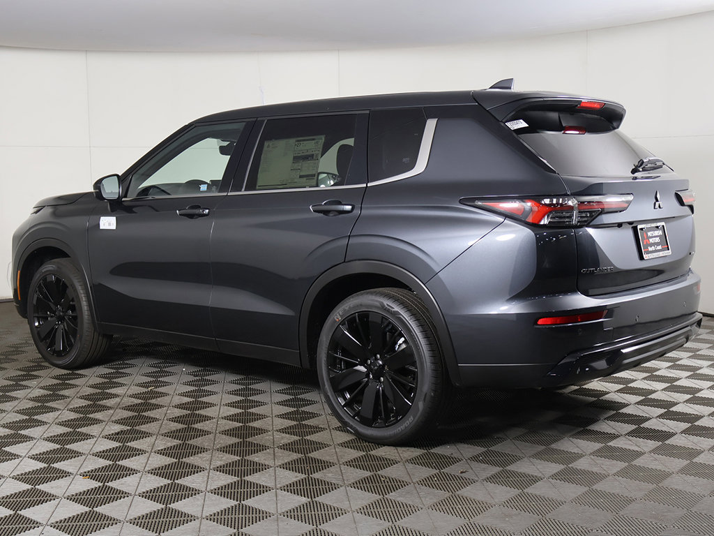 New 2026 Mitsubishi Outlander LE AWD/4WD image 9
