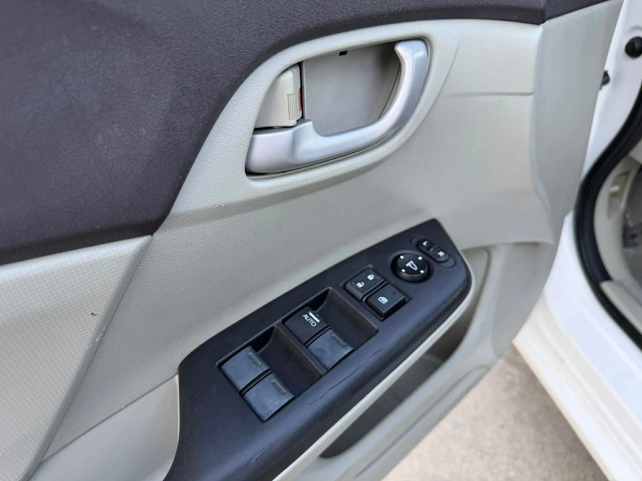 Used 2012 Honda Civic LX image 10