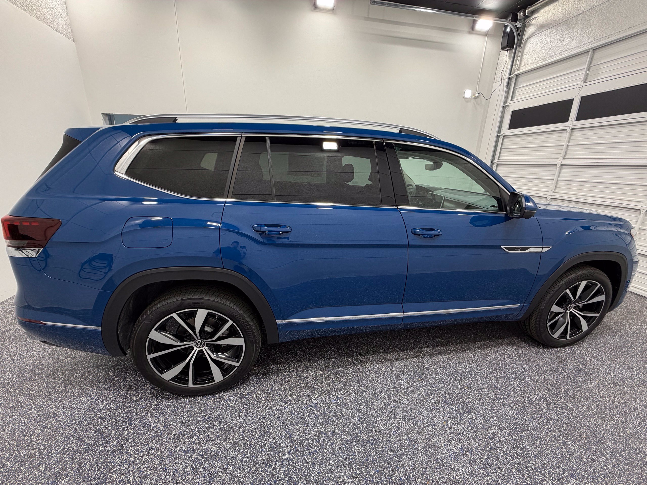 New 2026 Volkswagen Atlas SEL Premium R-Line AWD/4WD image 7