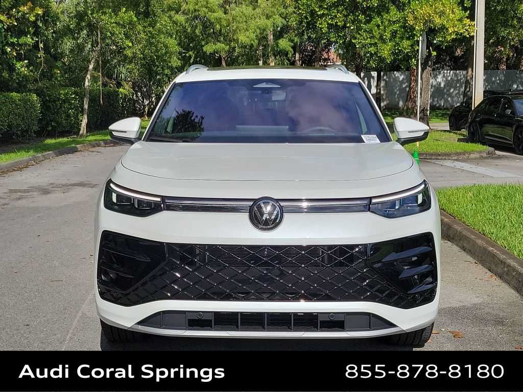 Used 2026 Volkswagen Tiguan SEL R-Line AWD/4WD image 14