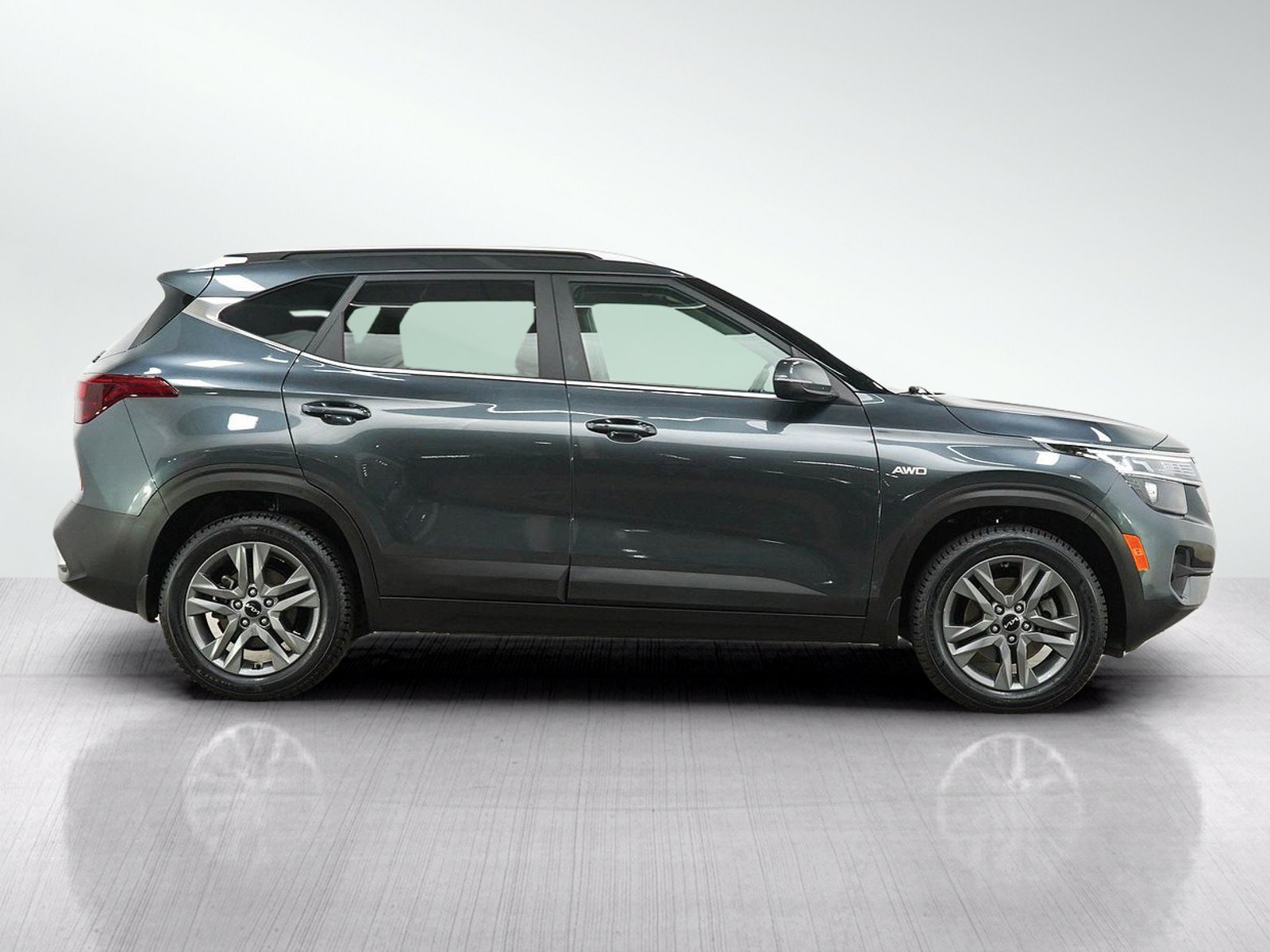 Used 2023 Kia Seltos S AWD/4WD image 7