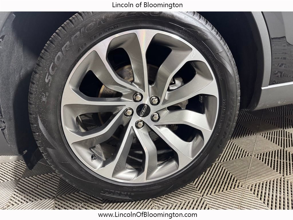 Certified 2025 Lincoln Aviator Reserve AWD/4WD image 25