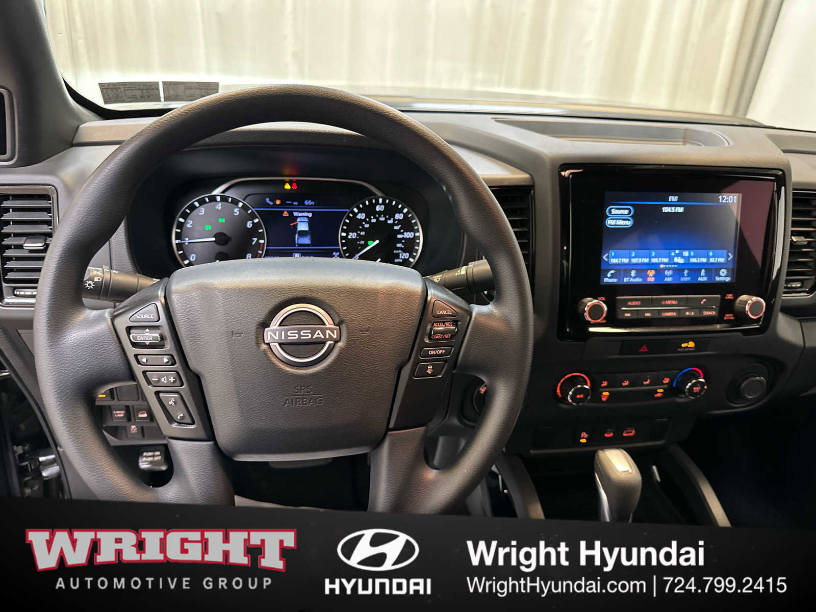 Used 2023 Nissan Frontier SV w/ Midnight Edition Package image 18