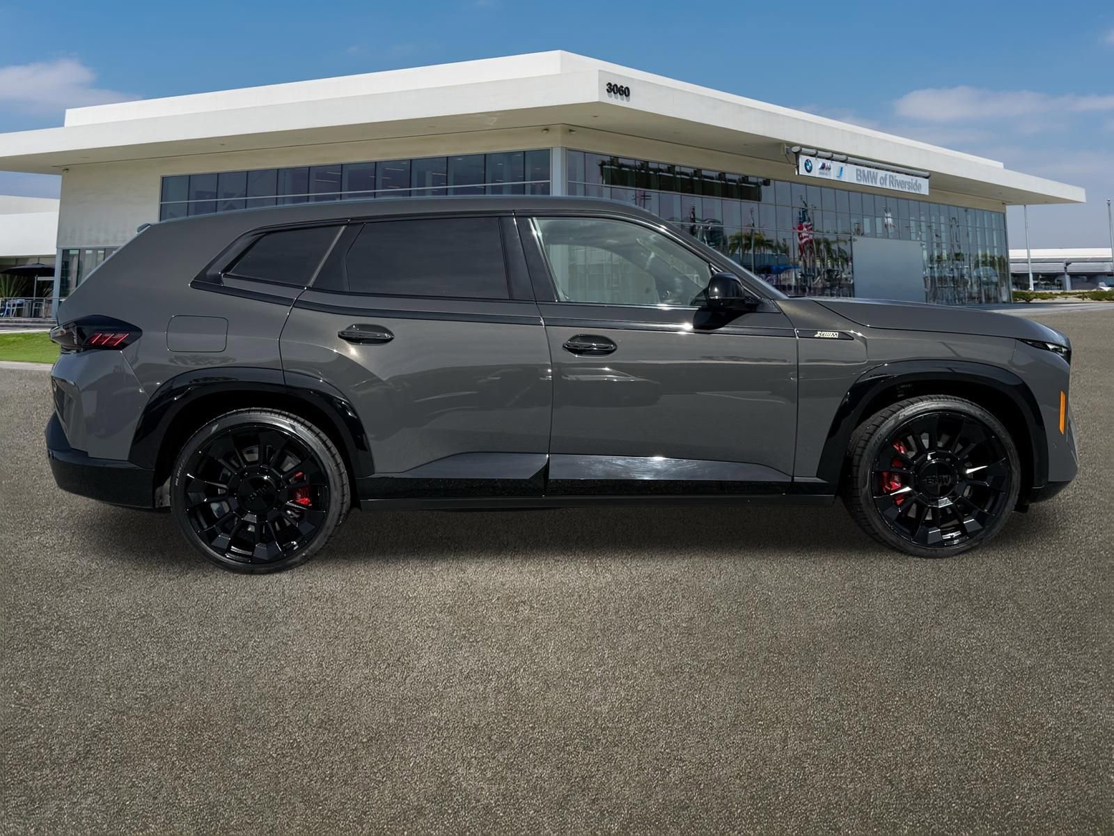 Used 2025 BMW XM Base image 12