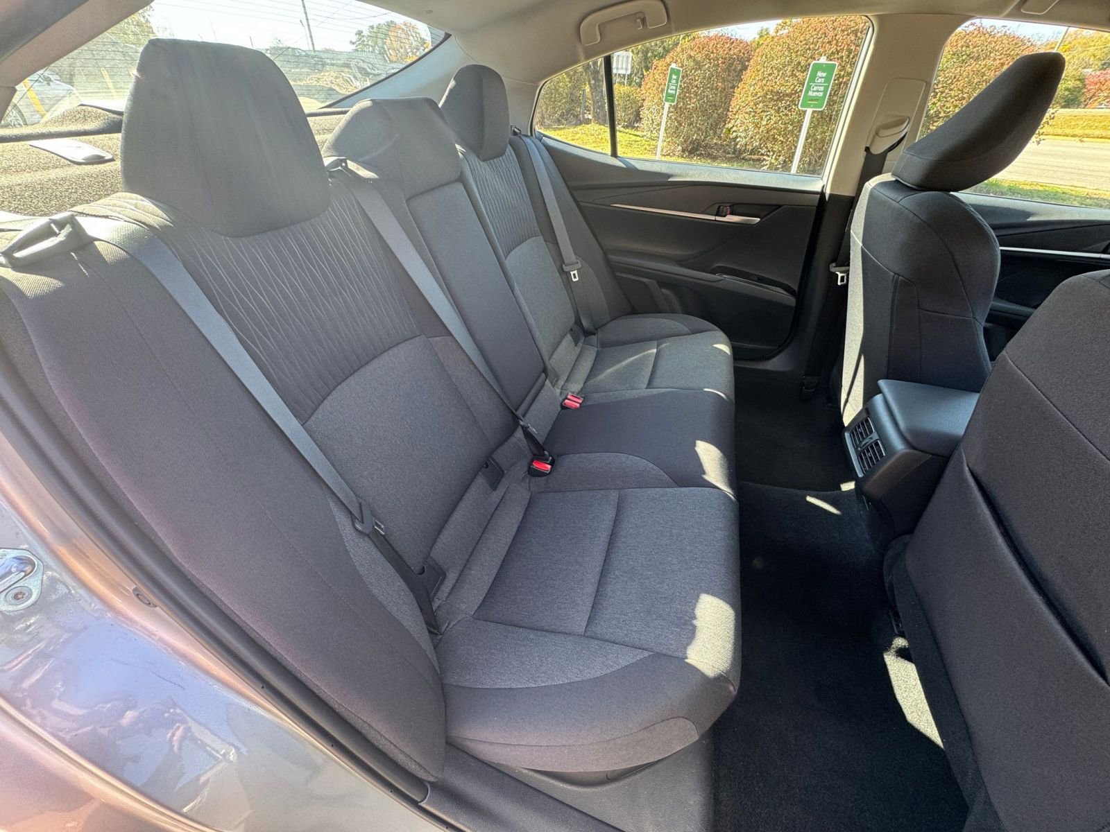 Used 2025 Toyota Camry LE image 34